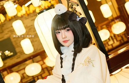 15岁女孩学化妆有什么前景