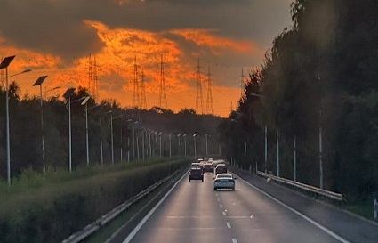 统丽职业技术学校师生本溪一日游：从山水画卷到溪涧欢歌